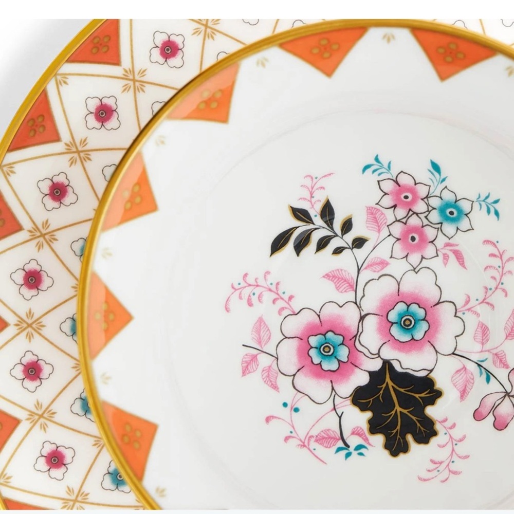 Wedgewood Tea Cups - Picture 4 of 14